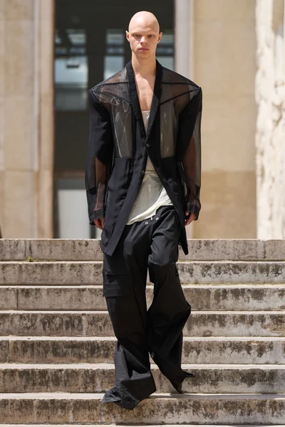 Look 35